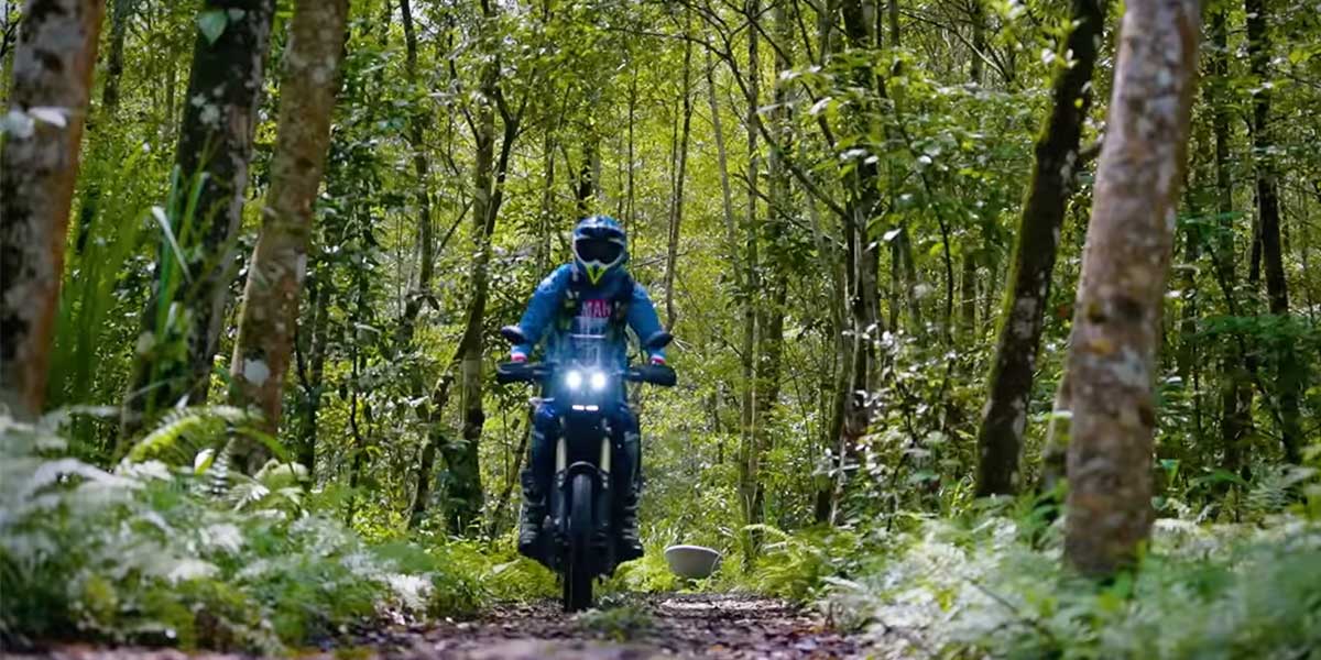 征服地形,也征服心跳的男人:YAMAHA 廣告特技車手-馬耀的極限旅程