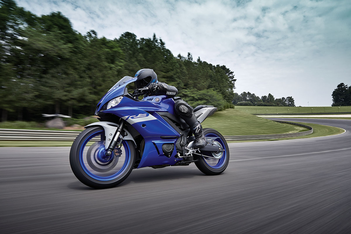 2021年式新色登場：「YZF-R3 」